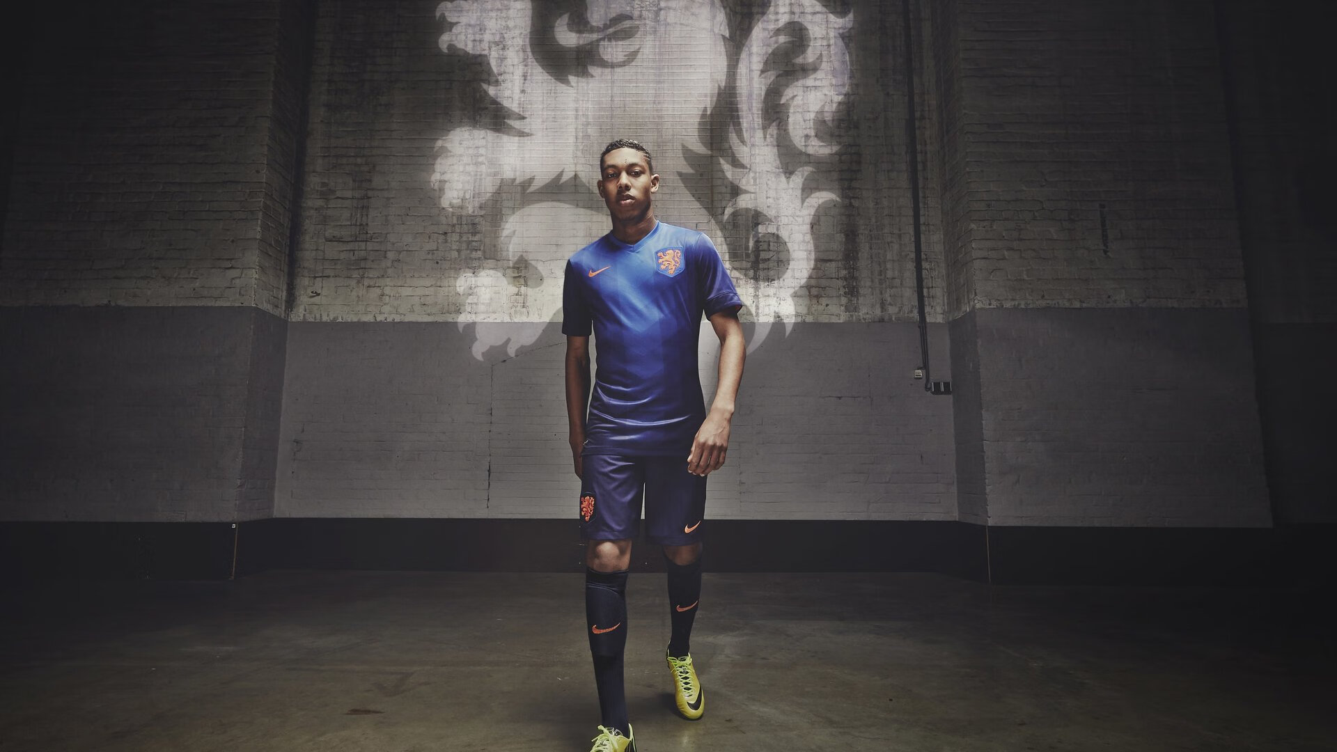 “德甲球队状态火热,冠军争夺逐渐明朗”,德甲阵营